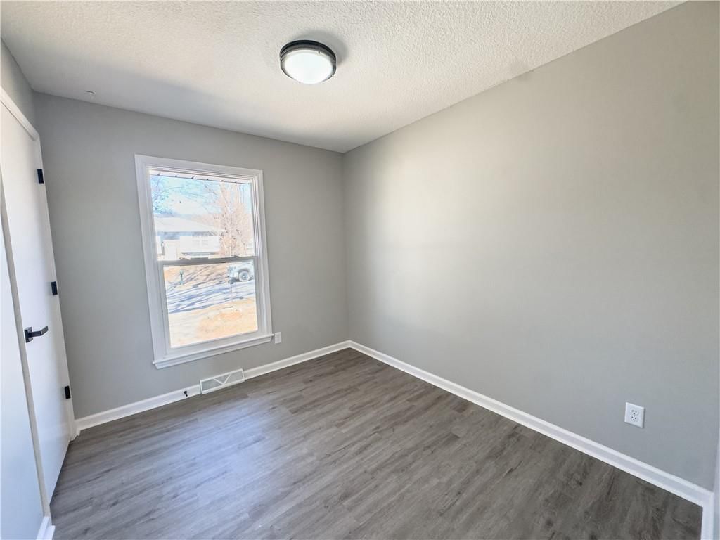 1701 Evergreen Street — photo 17