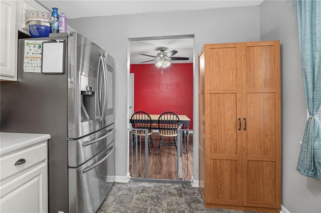 702 E Maple Place — photo 12