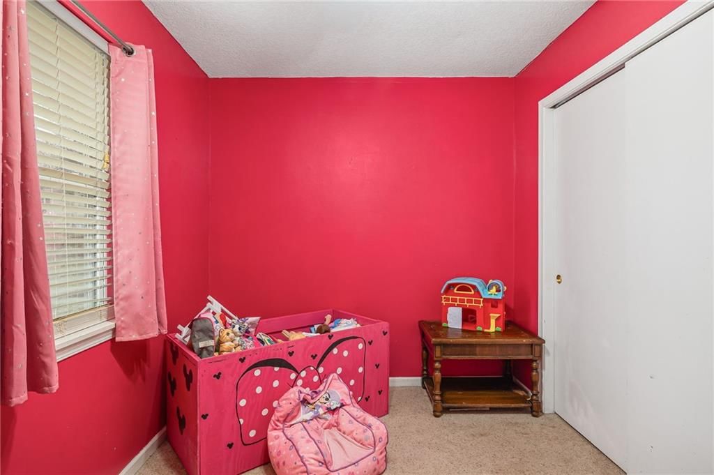 702 E Maple Place — photo 16