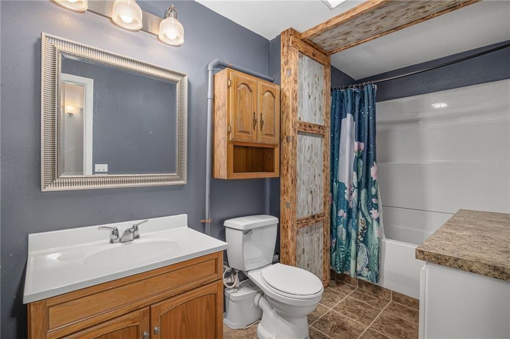 702 E Maple Place — photo 21