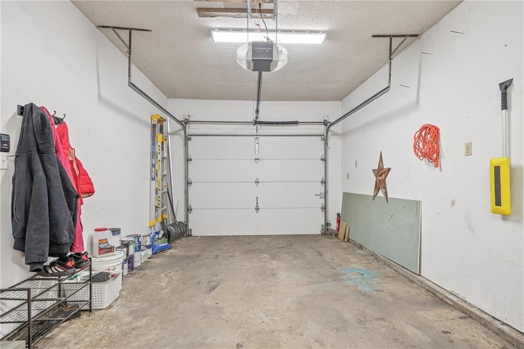 702 E Maple Place — photo 26