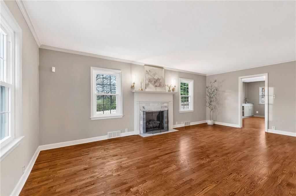 900 NE Barnes Avenue — photo 17