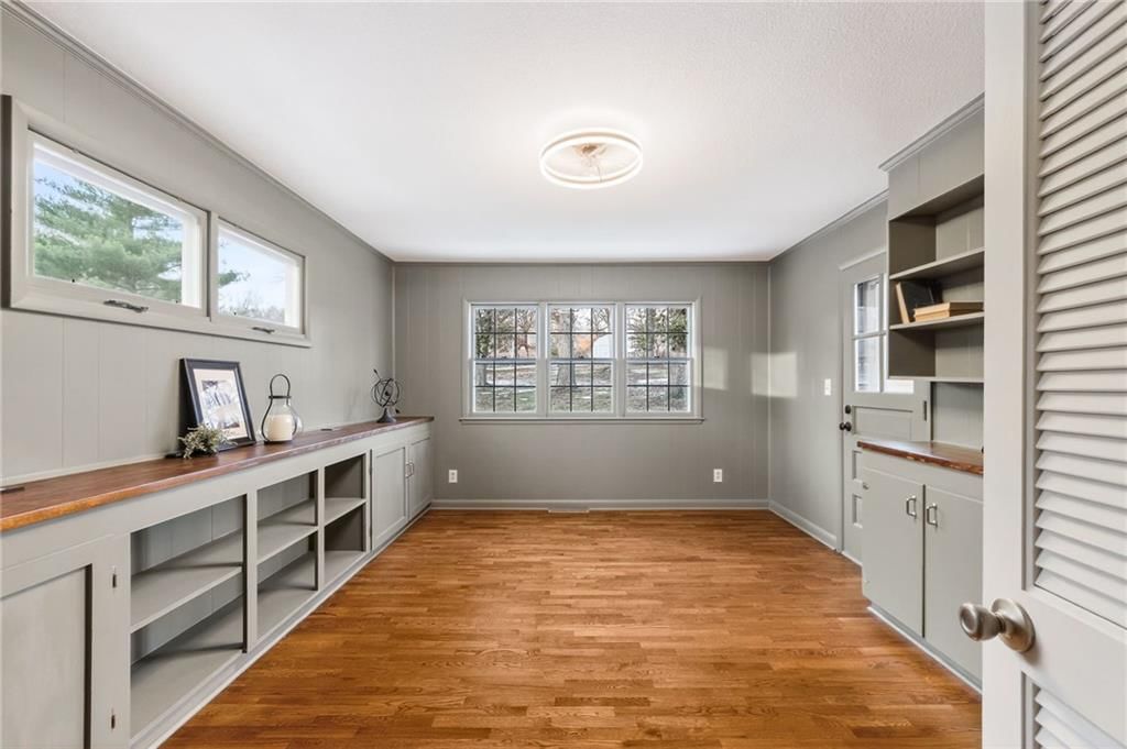 900 NE Barnes Avenue — photo 18