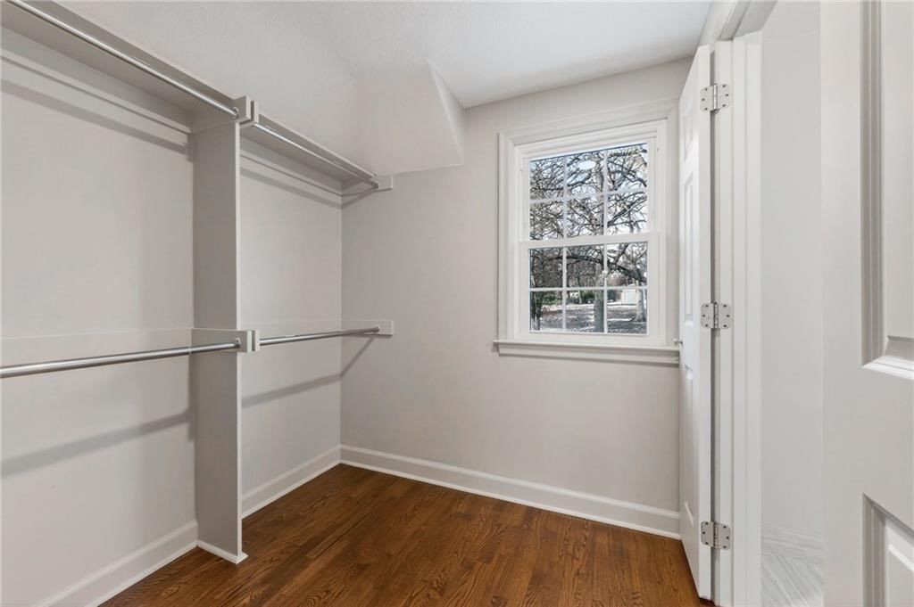 900 NE Barnes Avenue — photo 23