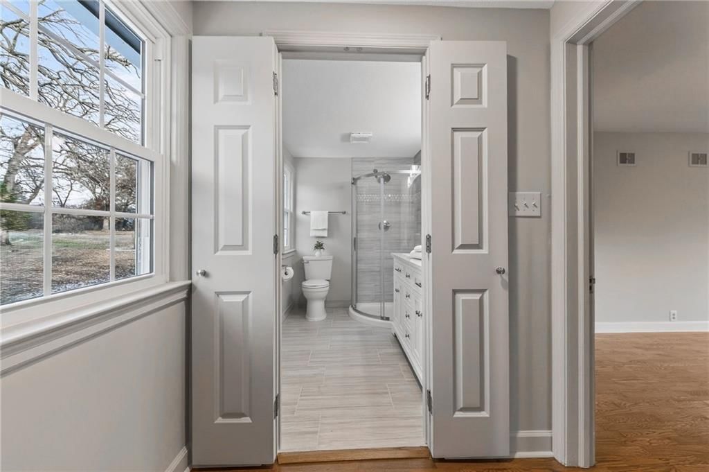 900 NE Barnes Avenue — photo 24