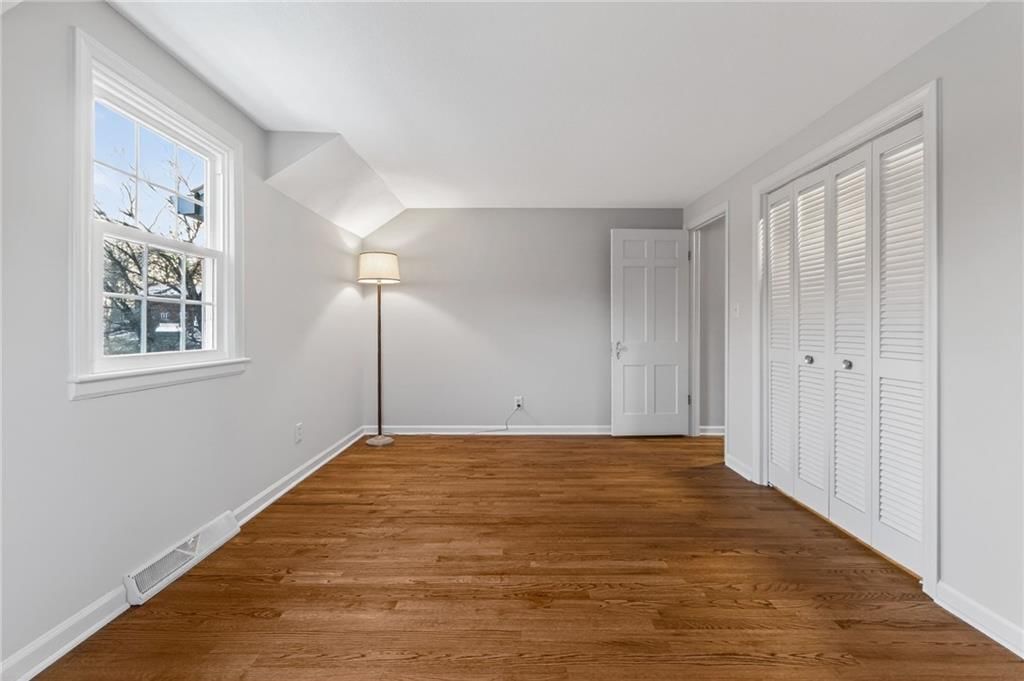 900 NE Barnes Avenue — photo 30