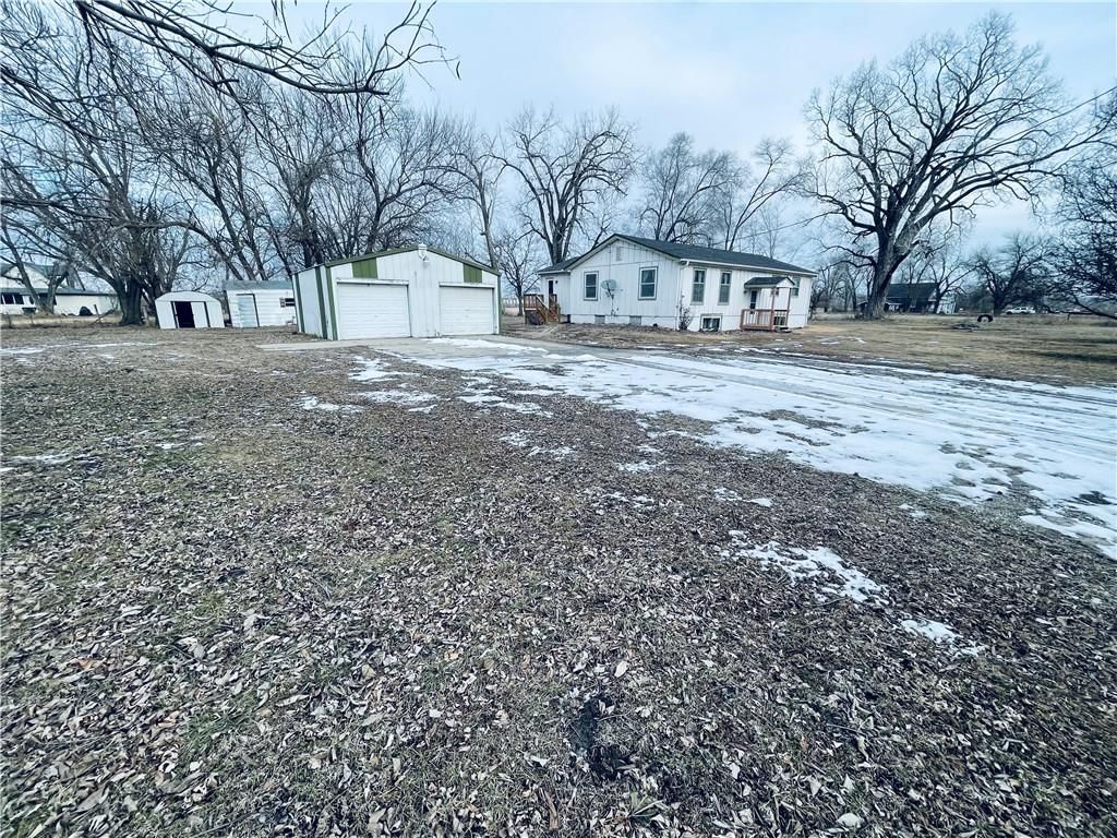 4722 Prairie Avenue — photo 3