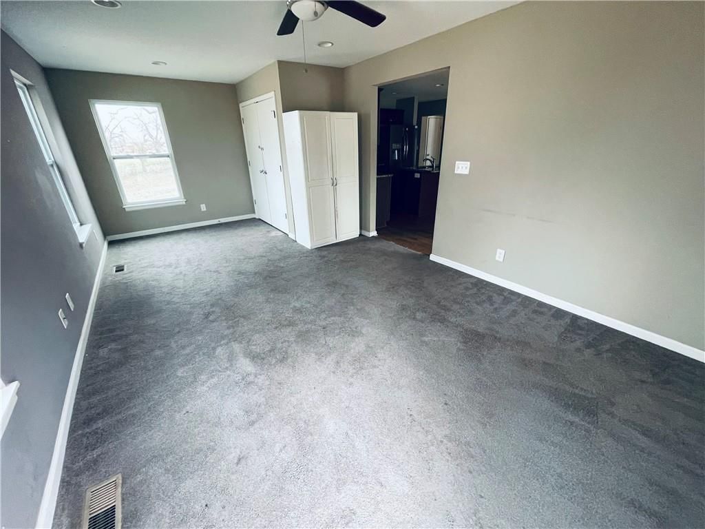 4722 Prairie Avenue — photo 9