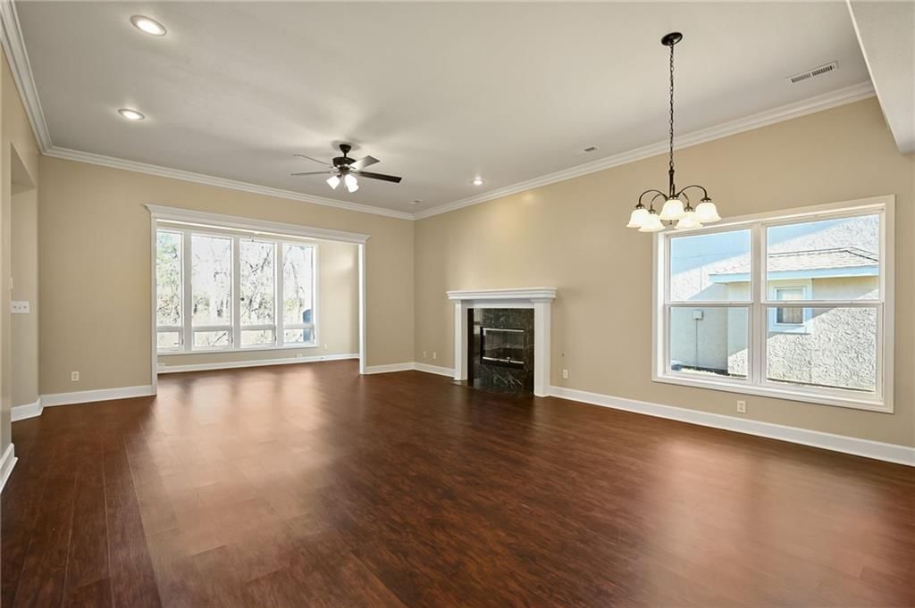12110 Oakmont Street — photo 9