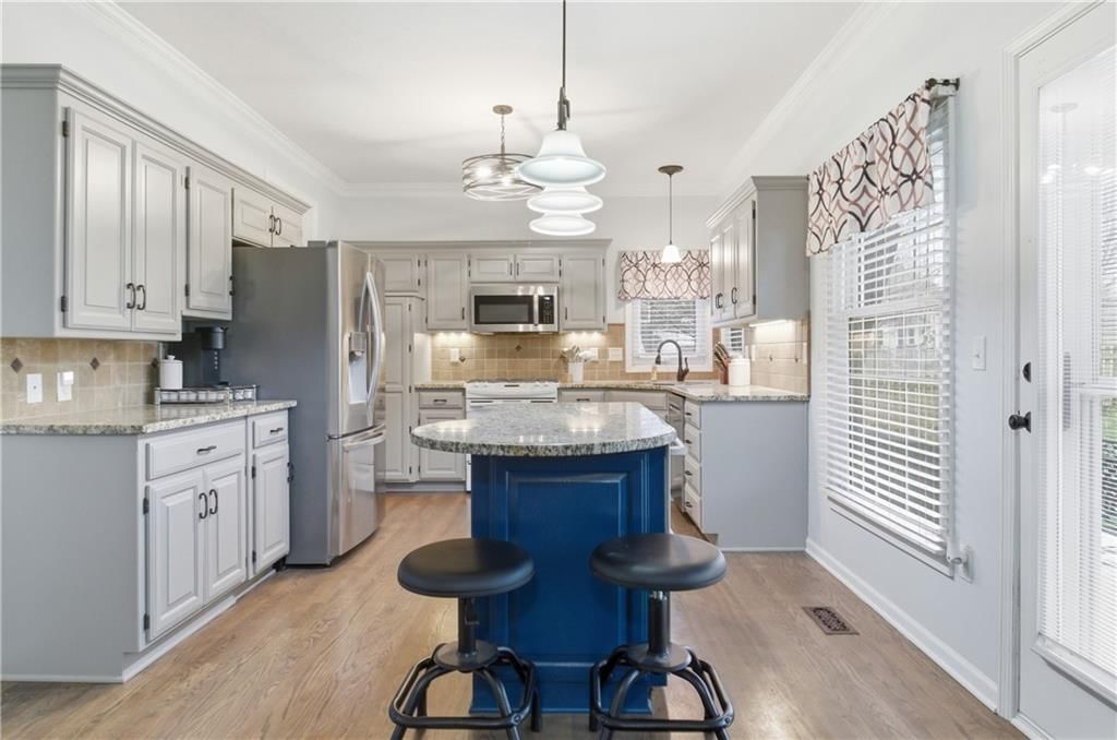 14310 S Summit Court — photo 9