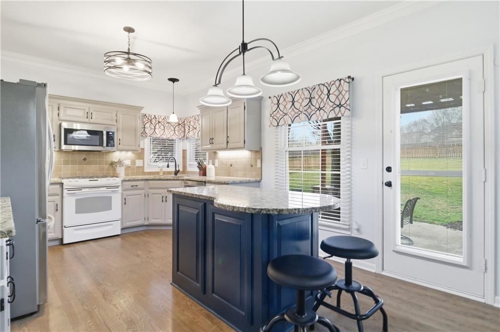 14310 S Summit Court — photo 10