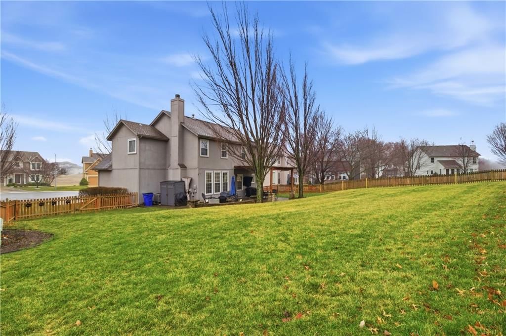 14310 S Summit Court — photo 33