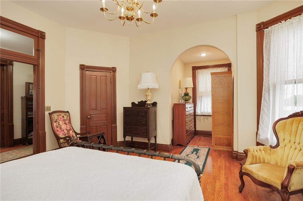 1328 Francis Street — photo 47