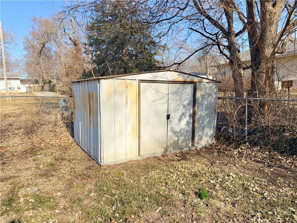 410 Washington Street — photo 14