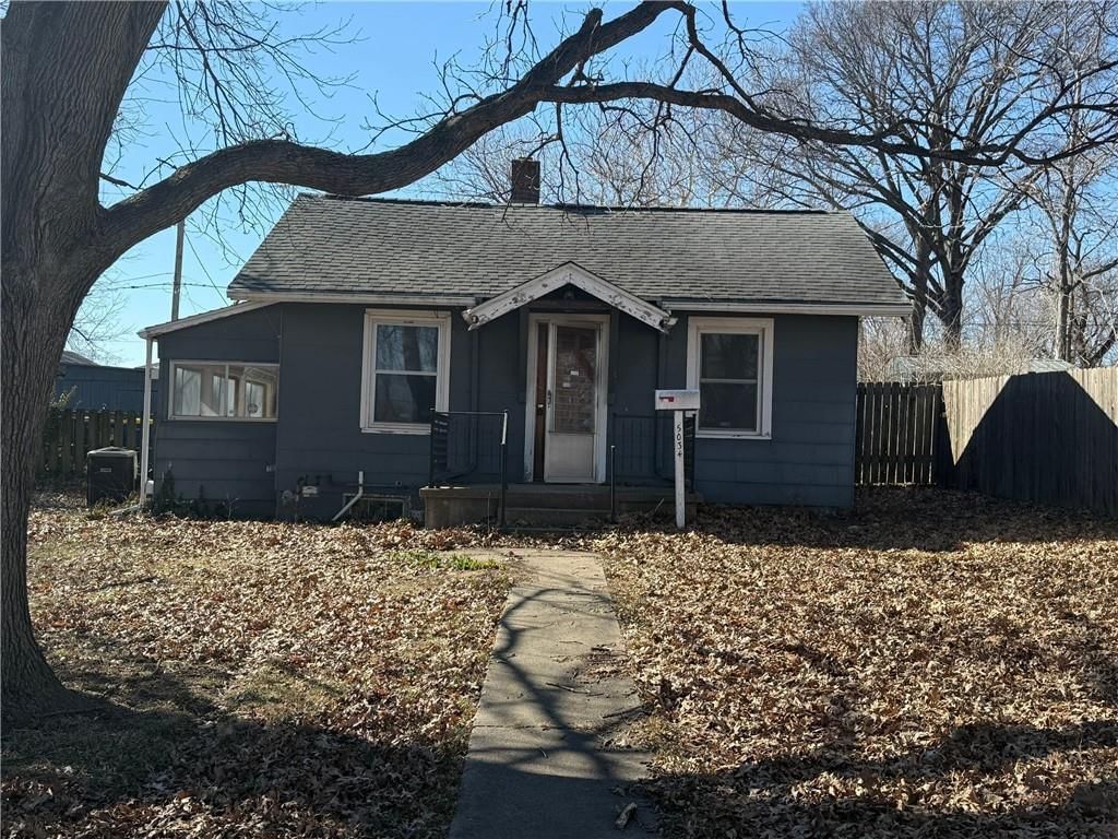5034 N Chelsea Avenue, Kansas City, MO