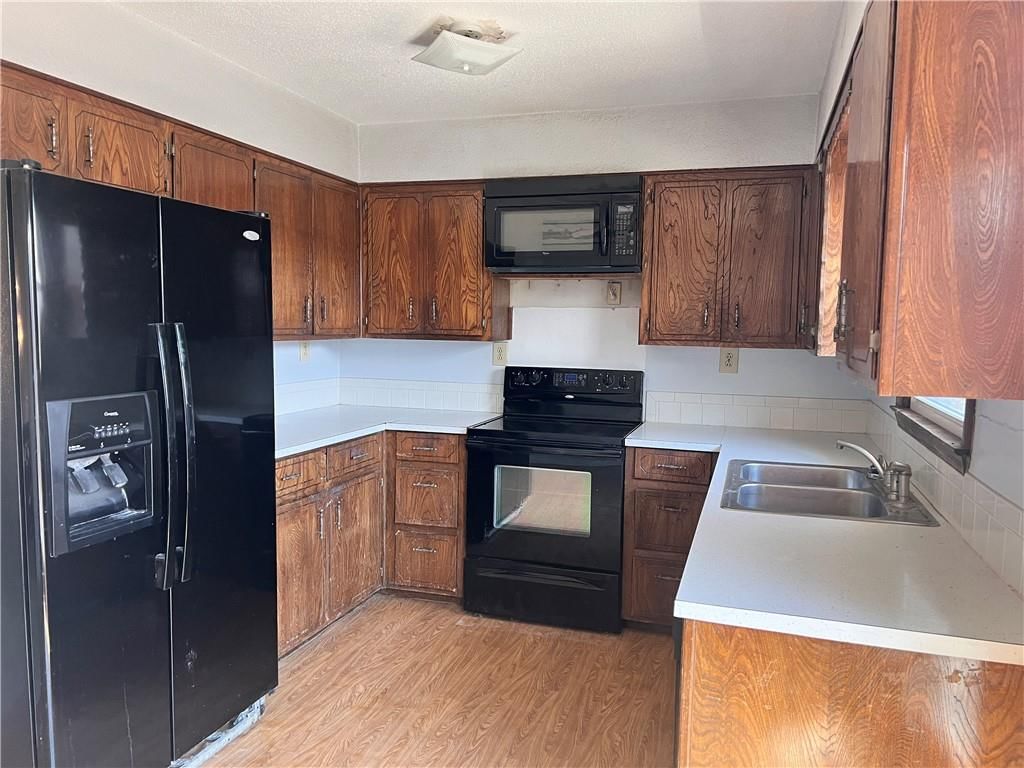 8314 NW High Street — photo 4