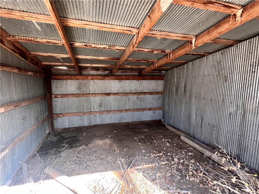 8314 NW High Street — photo 32