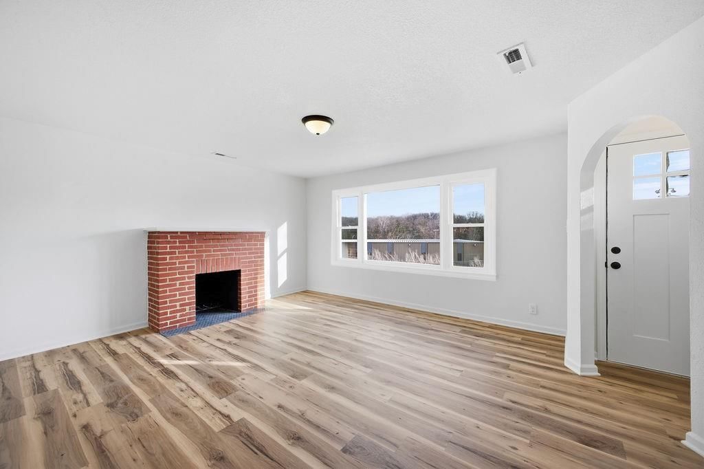 2601 Commercial Street — photo 12