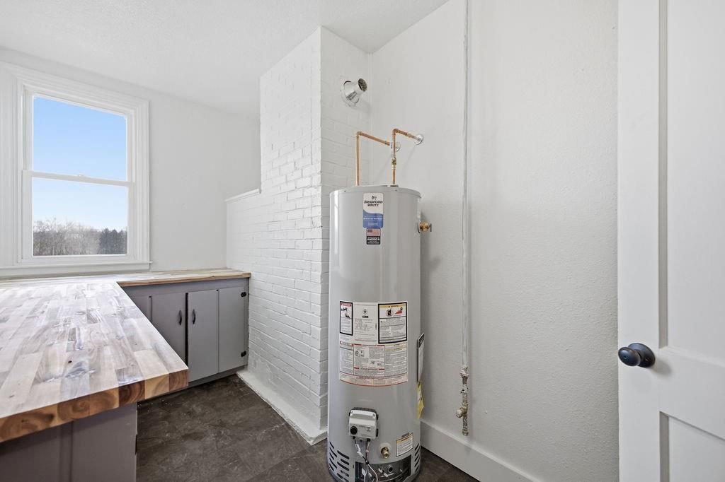 2601 Commercial Street — photo 24