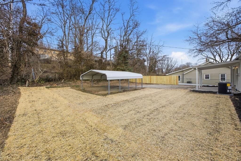 2601 Commercial Street — photo 29