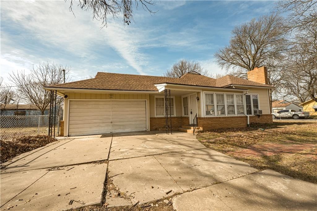 1501 W 5th Street — photo 11