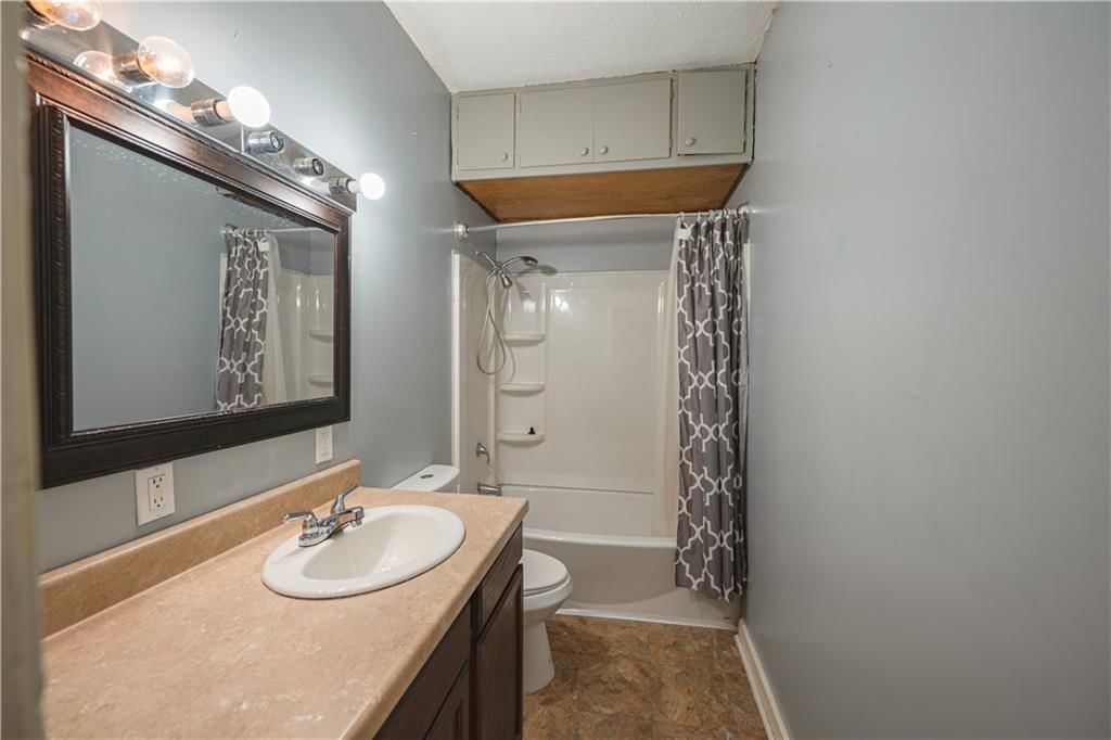 1501 W 5th Street — photo 33