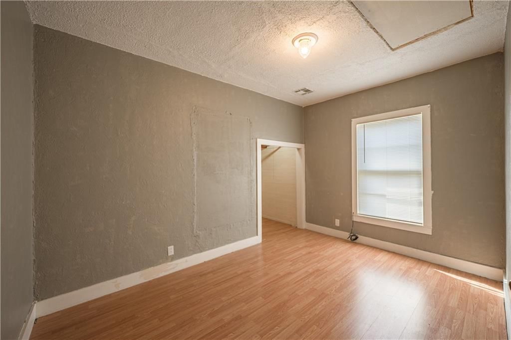 1501 W 5th Street — photo 38