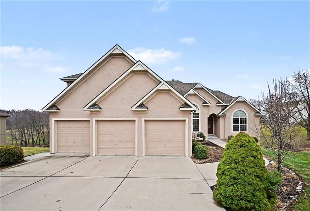 15423 N Mount Olivet Road, Smithville, MO