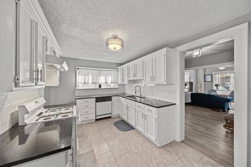 4440 NORLEDGE Avenue — photo 10