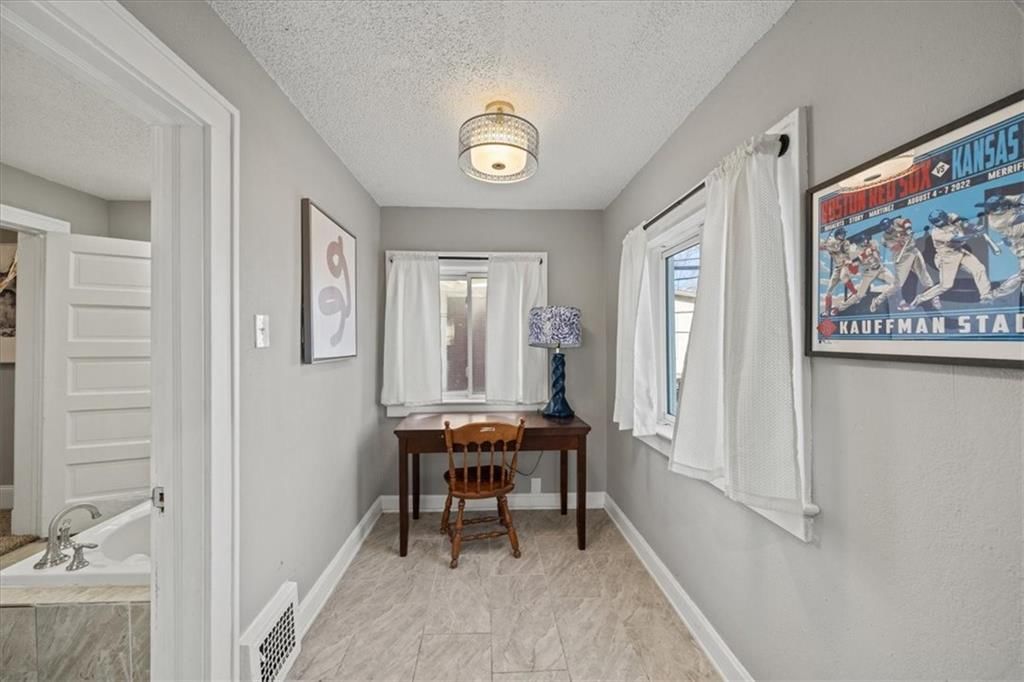 4440 NORLEDGE Avenue — photo 13