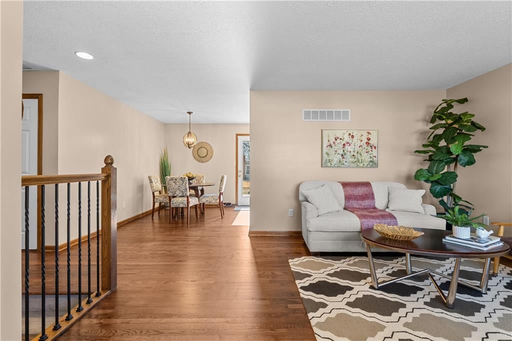 715 SW 7th Street — photo 6