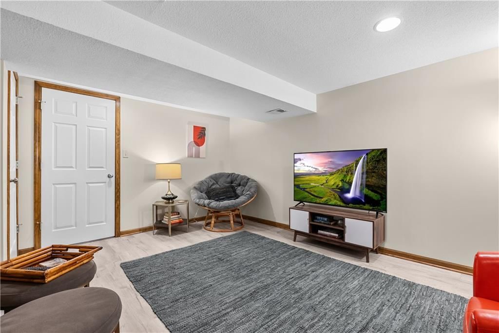 715 SW 7th Street — photo 21