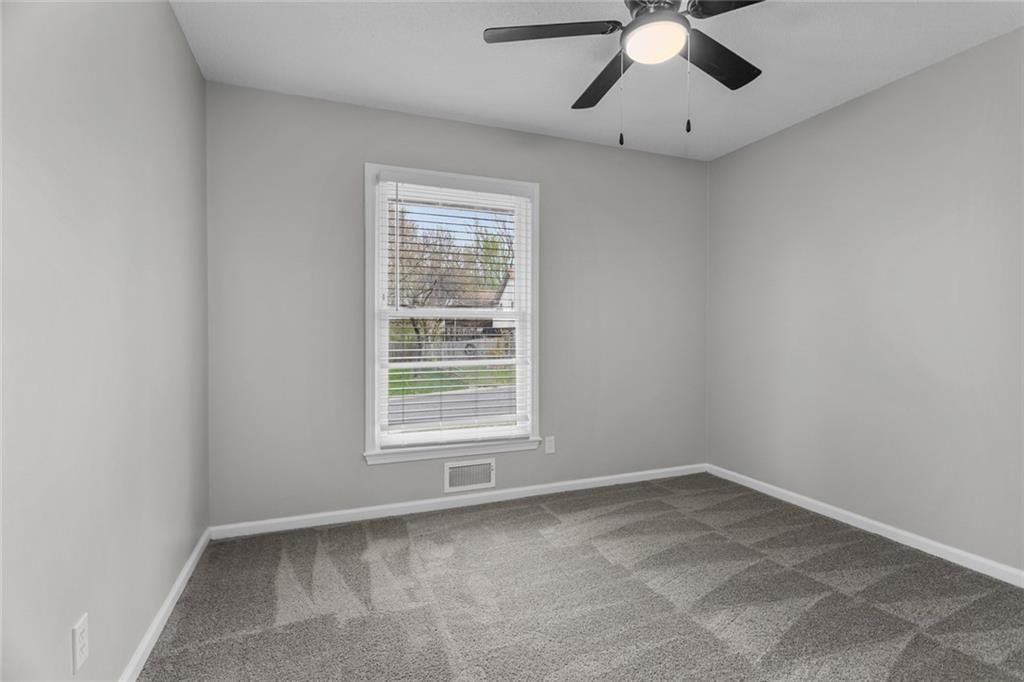 9412 MULLEN Road — photo 21
