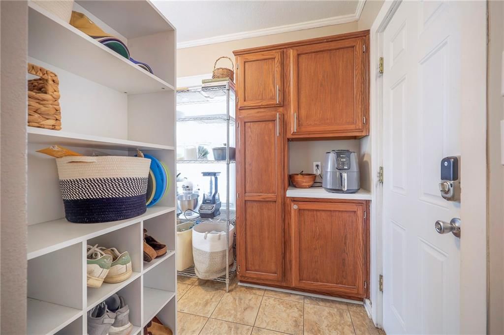 5901 Granada Street — photo 10
