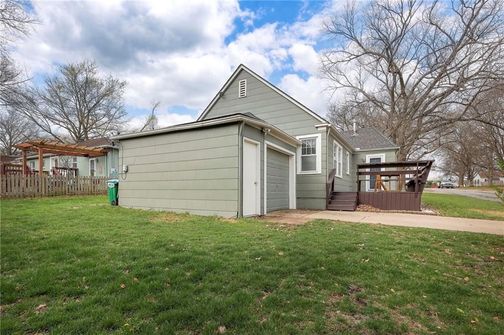 5901 Granada Street — photo 18