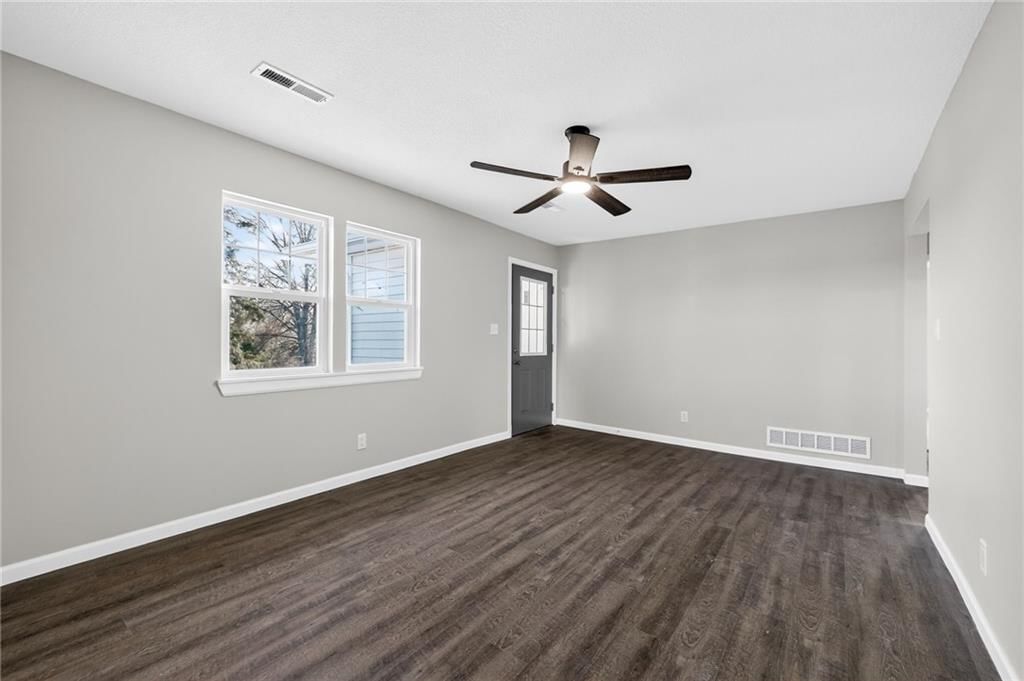 26626 NE 162nd Street — photo 10