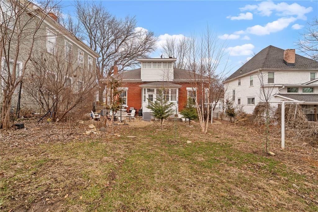 1805 South Street — photo 37