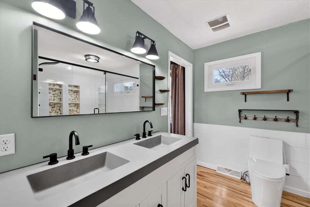405 Osage Street — photo 31