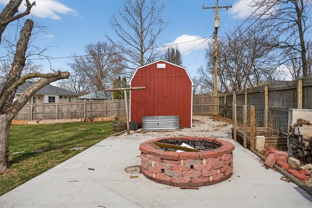 405 Osage Street — photo 44