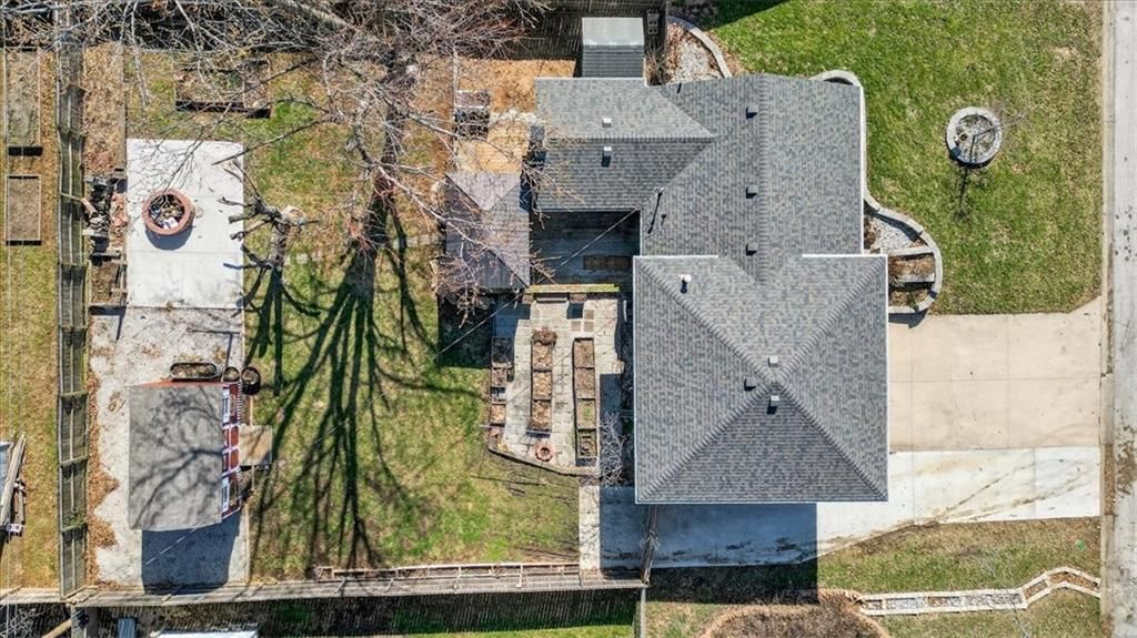 405 Osage Street — photo 47