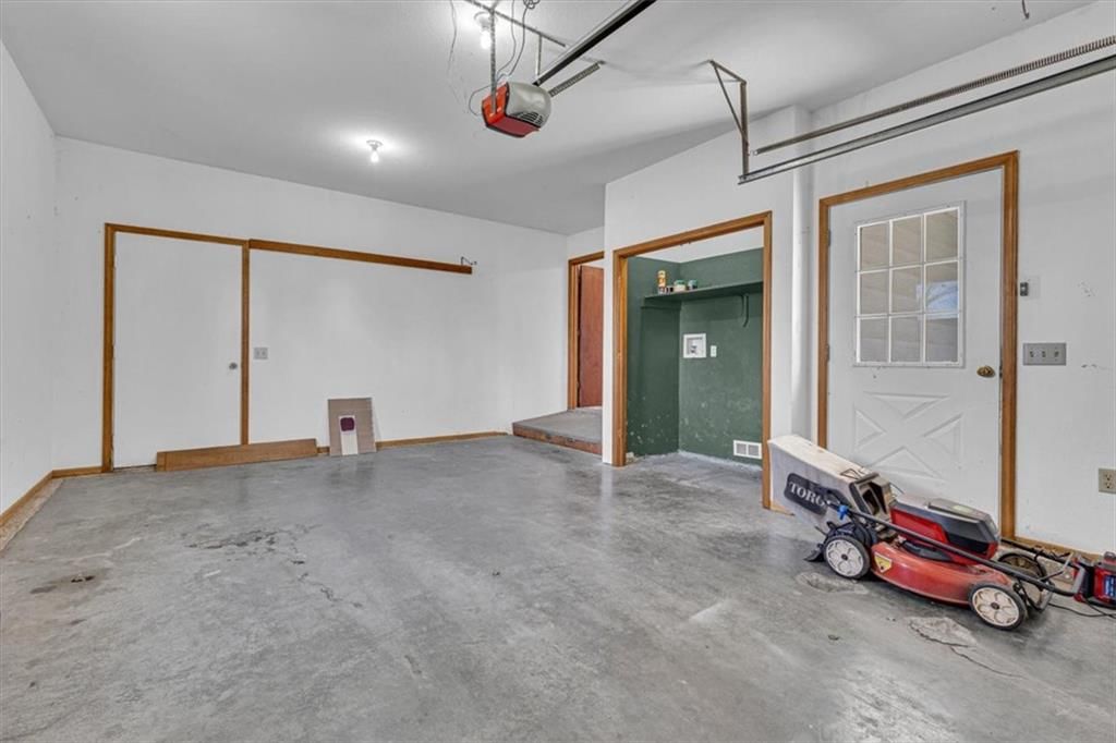 411 N Raum Street — photo 22