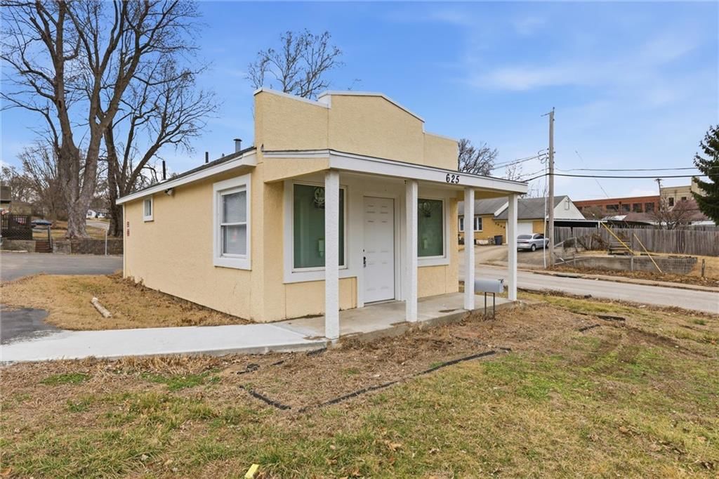 625 W 23rd Street — photo 3