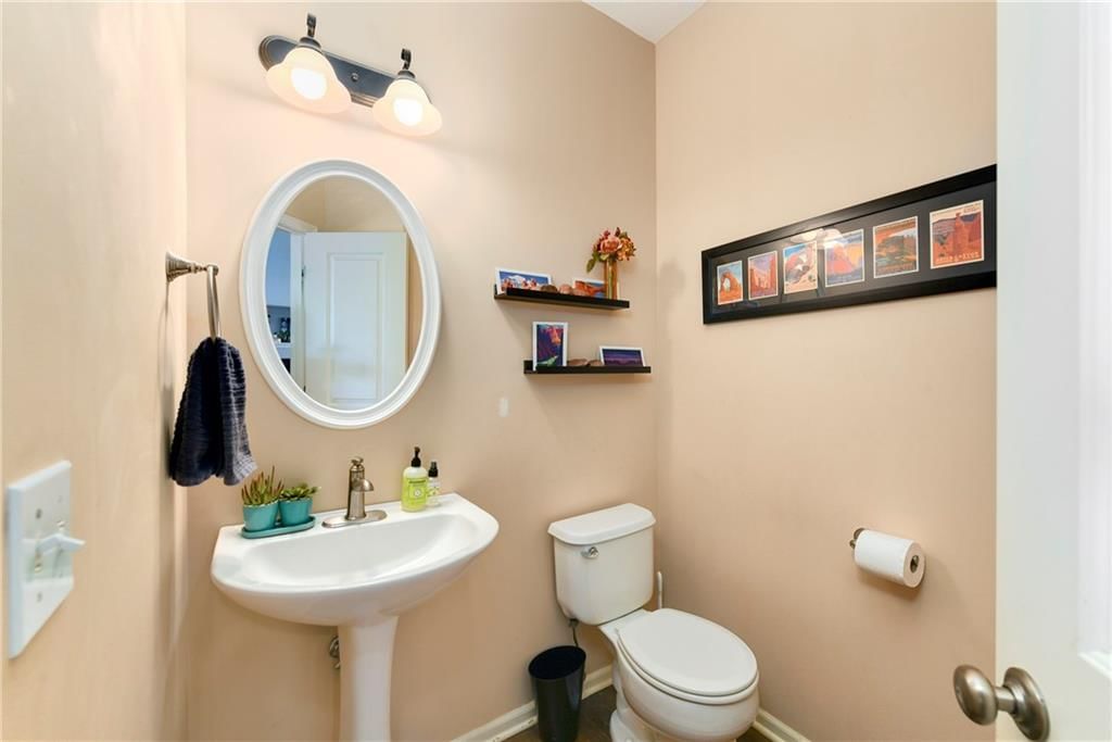 2153 W Ferrel Drive — photo 17