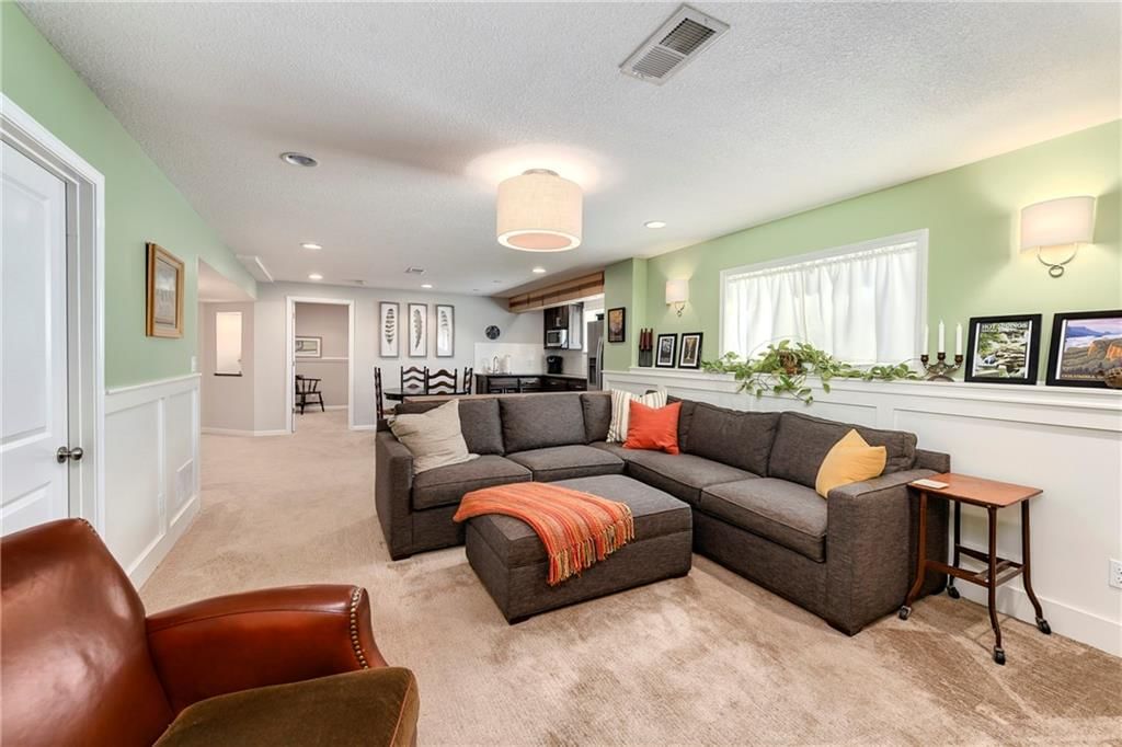 2153 W Ferrel Drive — photo 34