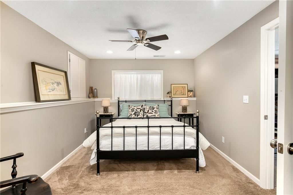 2153 W Ferrel Drive — photo 36