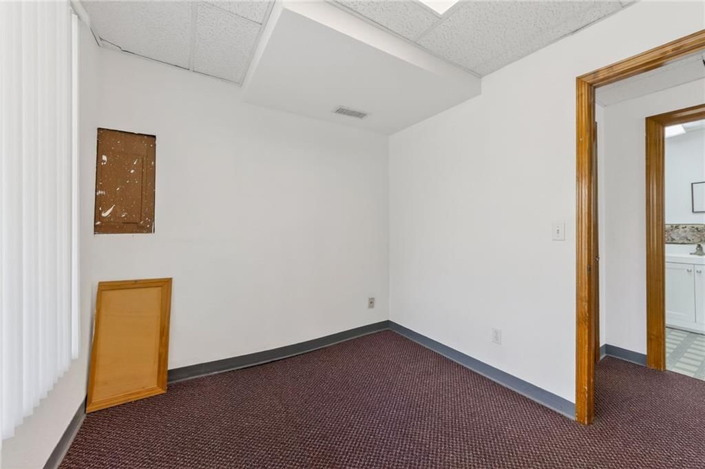 275 S Washington Street — photo 12