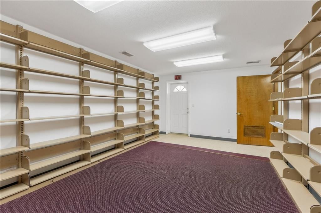 275 S Washington Street — photo 25