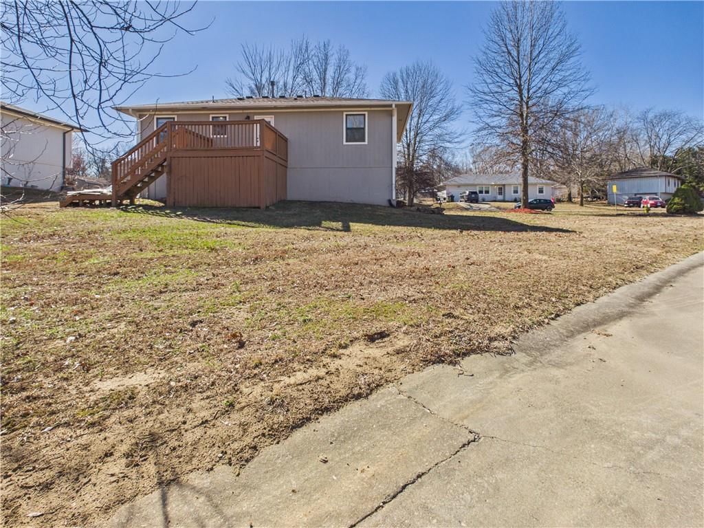218 SE 51st Road — photo 3