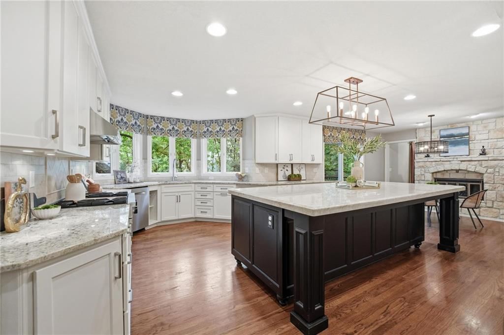12305 Catalina Street — photo 15