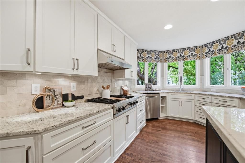 12305 Catalina Street — photo 16